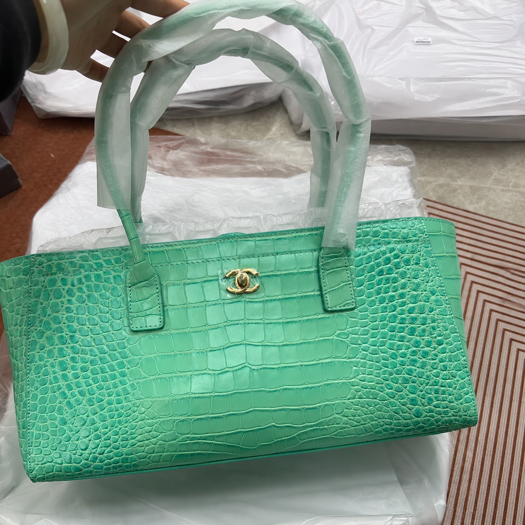 26SS crocodile bag